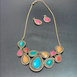 Avon Necklace Set with Piercings Earrings